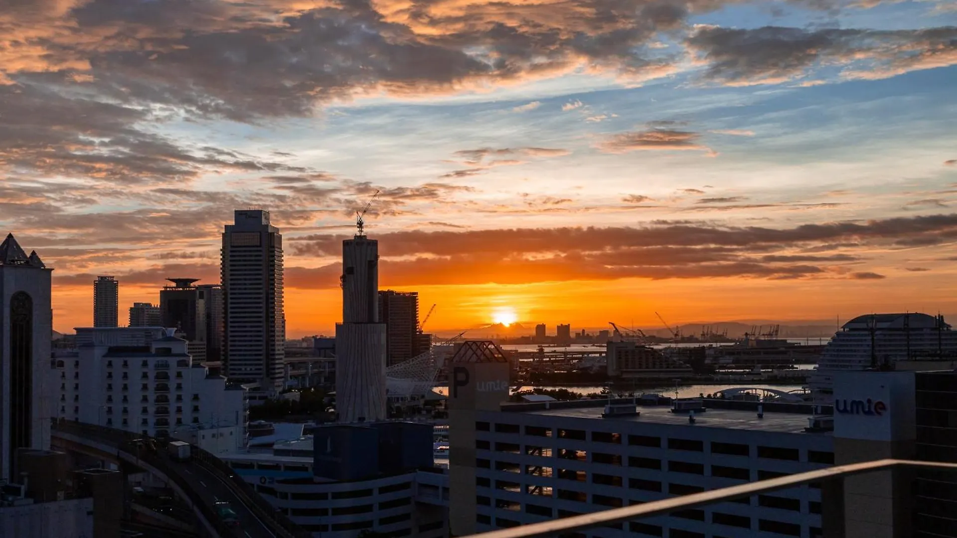 Kobe Hotel Juraku 3*,  Japon